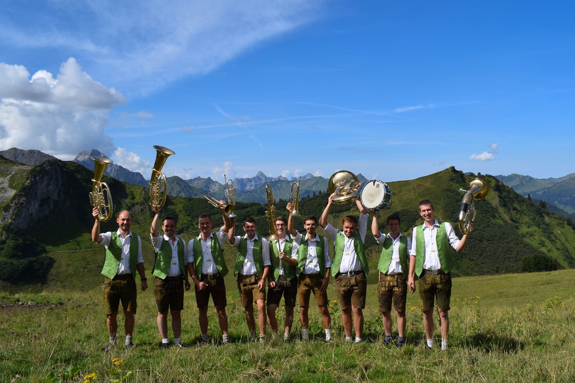 Veranstaltungen im Oberallgäu: Frühschoppenkonzert mit 50m Blech an der Kanzelwand - Frühschoppenkonzert mit 50m Blech an der Kanzelwand