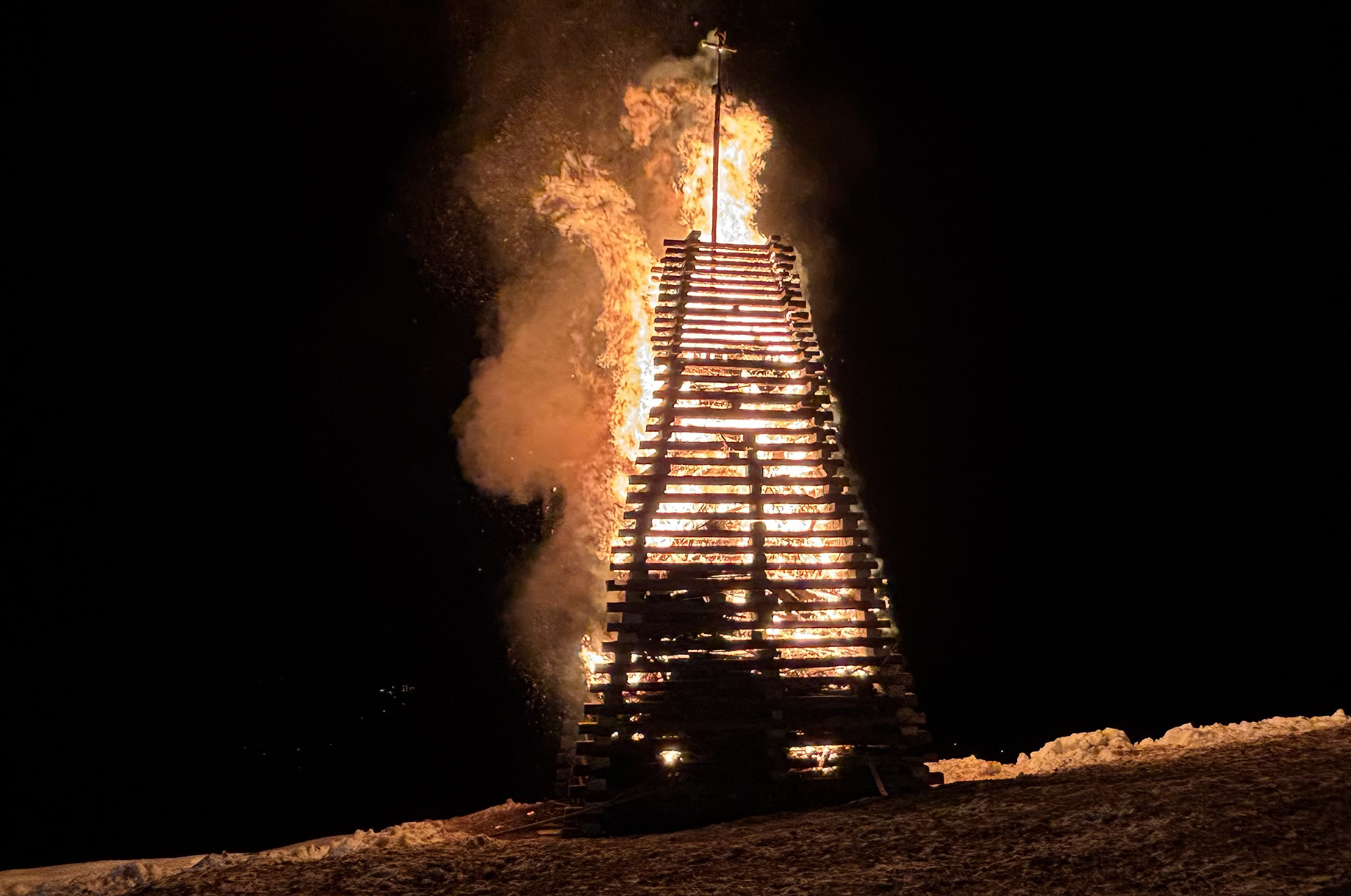Veranstaltungen im Oberallgäu: Funkensonntag mit Funkenfeuer im Allgäu - Funkensonntag im Oberallgäu und dem Allgäu drumherum