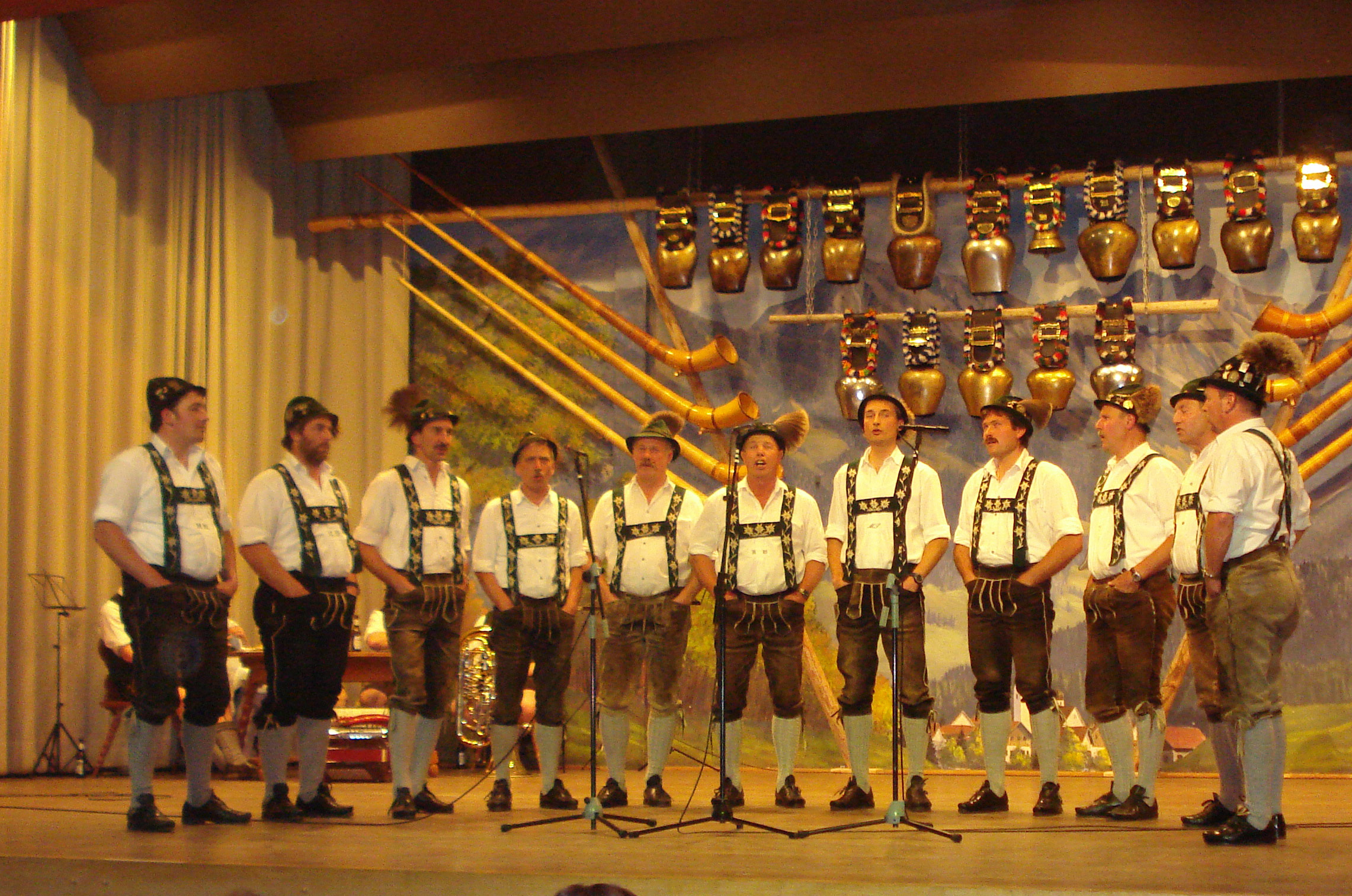 Hotels und Ferienwohnungen im Oberallgäu - Wetter: bei jedem Wetter - Gemütlich beieinander - ein Abend für Jung und Alt  - Gmiedle beianond 2026 - a Obed fr jüng und olt