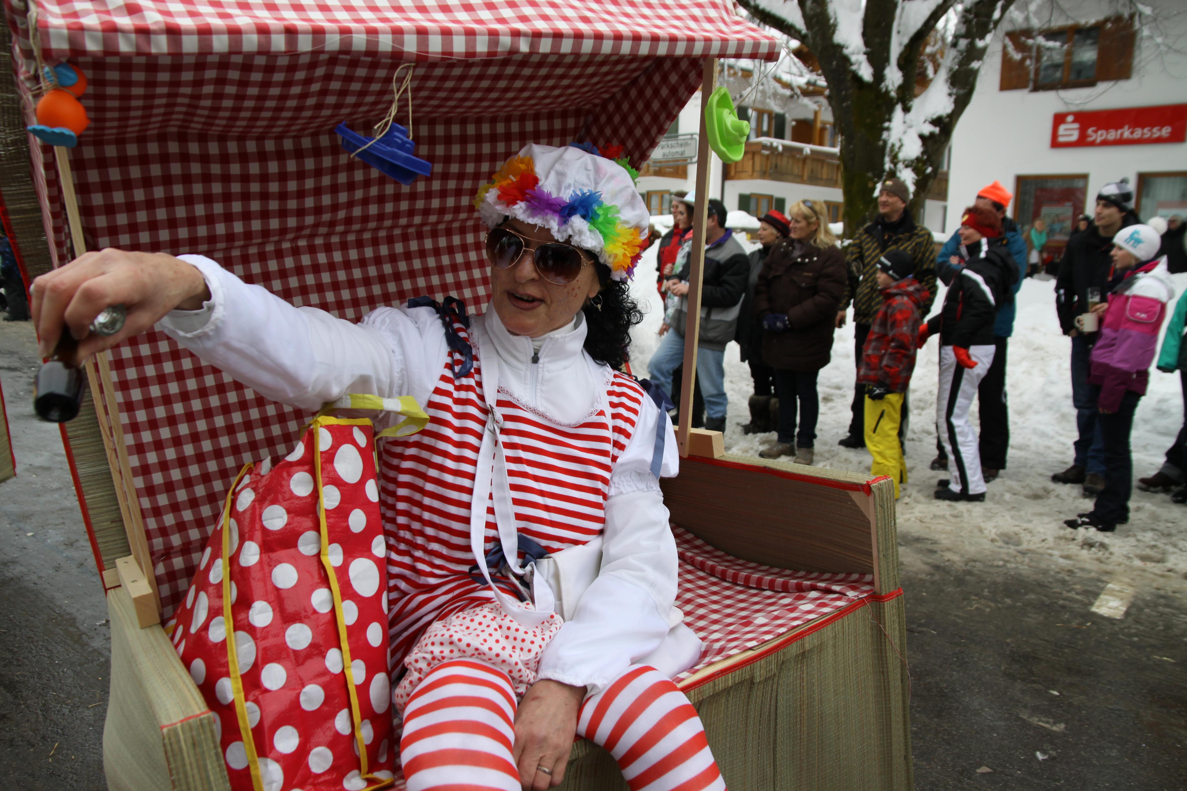 Veranstaltungen im Oberallgäu: Gumpiger Donnerstag in Fischen - der Faschingsumzug - Faschingsumzug am Gumpigen Donnerstag 2026 in Fischen 