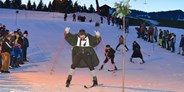 hotels-und-ferienwohnungen-im-oberallgaeu - Historisches Skifahren in Fischen im Allgäu - Historisches Skirennen 2023 am Stinesser in Fischen