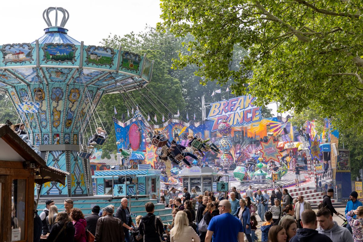 Hotels und Ferienwohnungen im Oberallgäu - Parken & Anreise: Anreise mit ÖPNV möglich - Kempten - Kathreinemarkt in Kempten im Allgäu - Kathreinemarkt im Herbst 2026 in Kempten im Allgäu