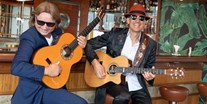 Hotels und Ferienwohnungen im Oberallgäu - Magic acoustic Guitars in der Kulturwerkstatt Sonthofen - Kulturwerkstatt präsentiert: Magic acoustic Guitars