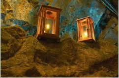 Veranstaltungen im Oberallgäu: Laternenwanderung in die Sturmannshöhle