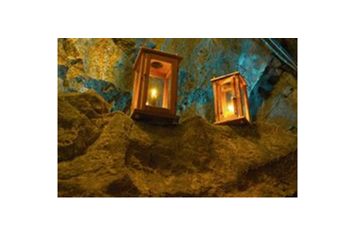 Veranstaltungen im Oberallgäu: Laternenwanderung in die Sturmannshöhle