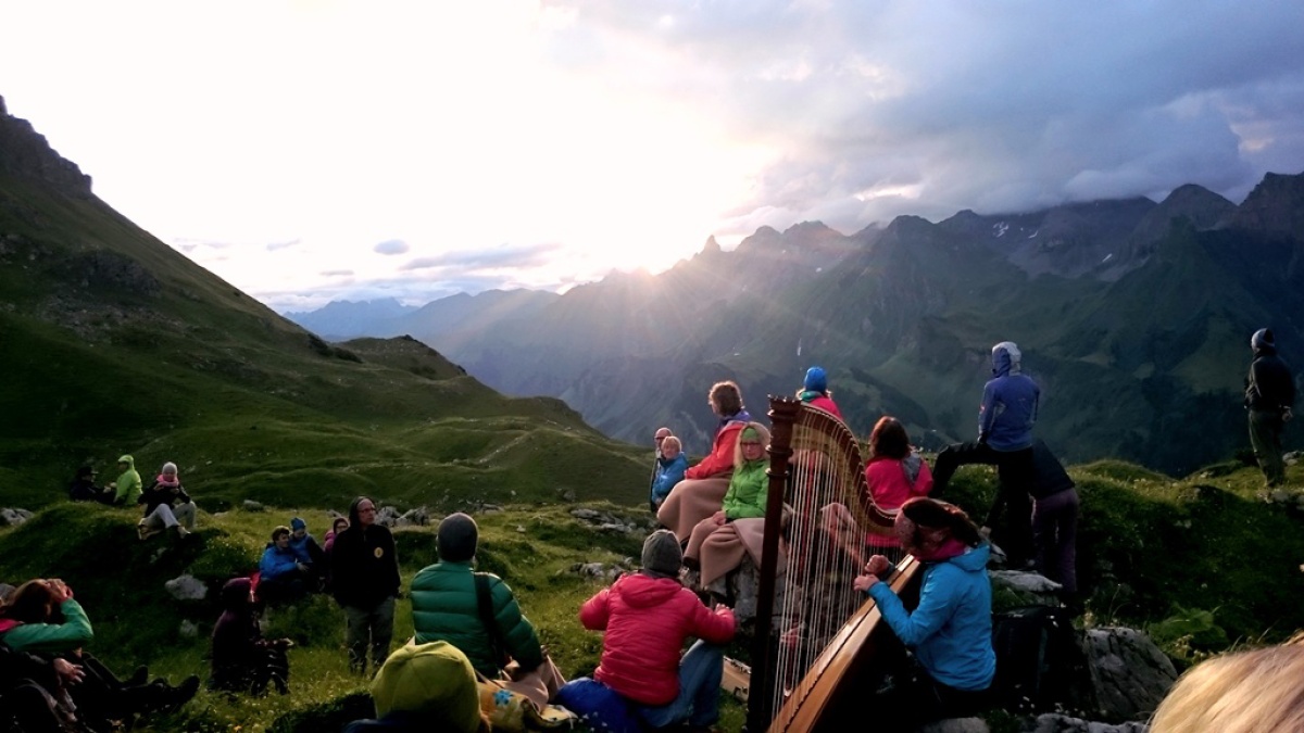 Veranstaltungen im Oberallgäu: LichtBildKlänge 2022 - Vuimera & Peter Krahe