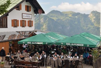 Veranstaltungen im Oberallgäu: Musik am Horn mit den Alpenspitzbübe - Musik am Horn 2024 mit den Alpenspitzbübe