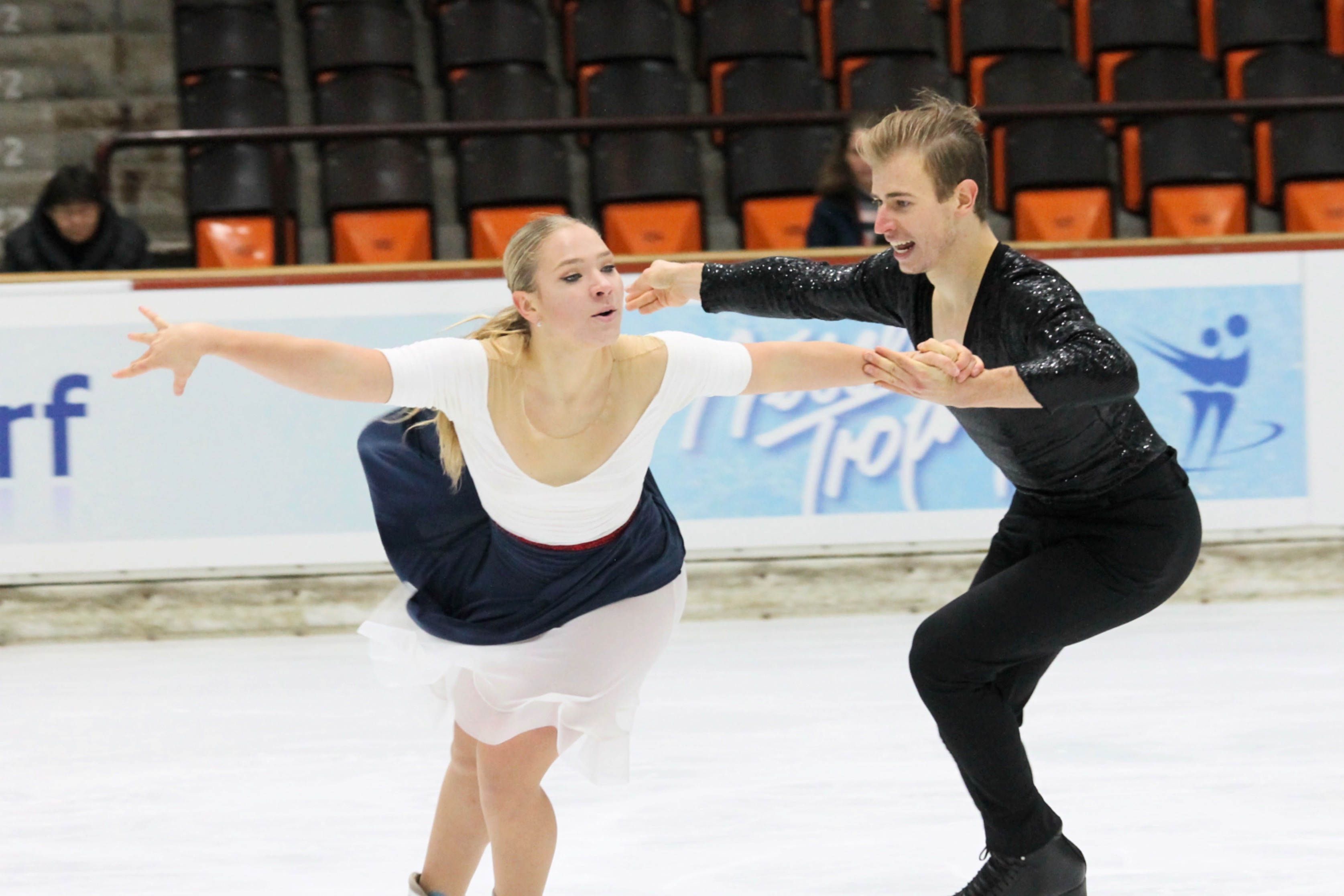 Veranstaltungen im Oberallgäu: Nebelhorn Trophy der Eiskunstlaufelite in Oberstdorf im Allgäu - Nebelhorn Trophy 2026 - Tickets hier sichern
