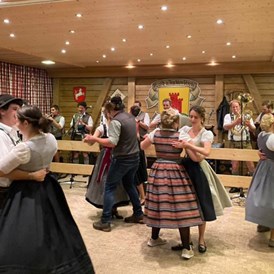 Veranstaltungen im Oberallgäu: Novemberdonz im Schelchwangsaal in Schöllang - Novemberdonz 2024 im Schelchwangsaal in Schöllang