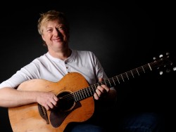 Veranstaltungen im Oberallgäu: Paddy Schmidt - PADDY GOES TO HOLYHEAD