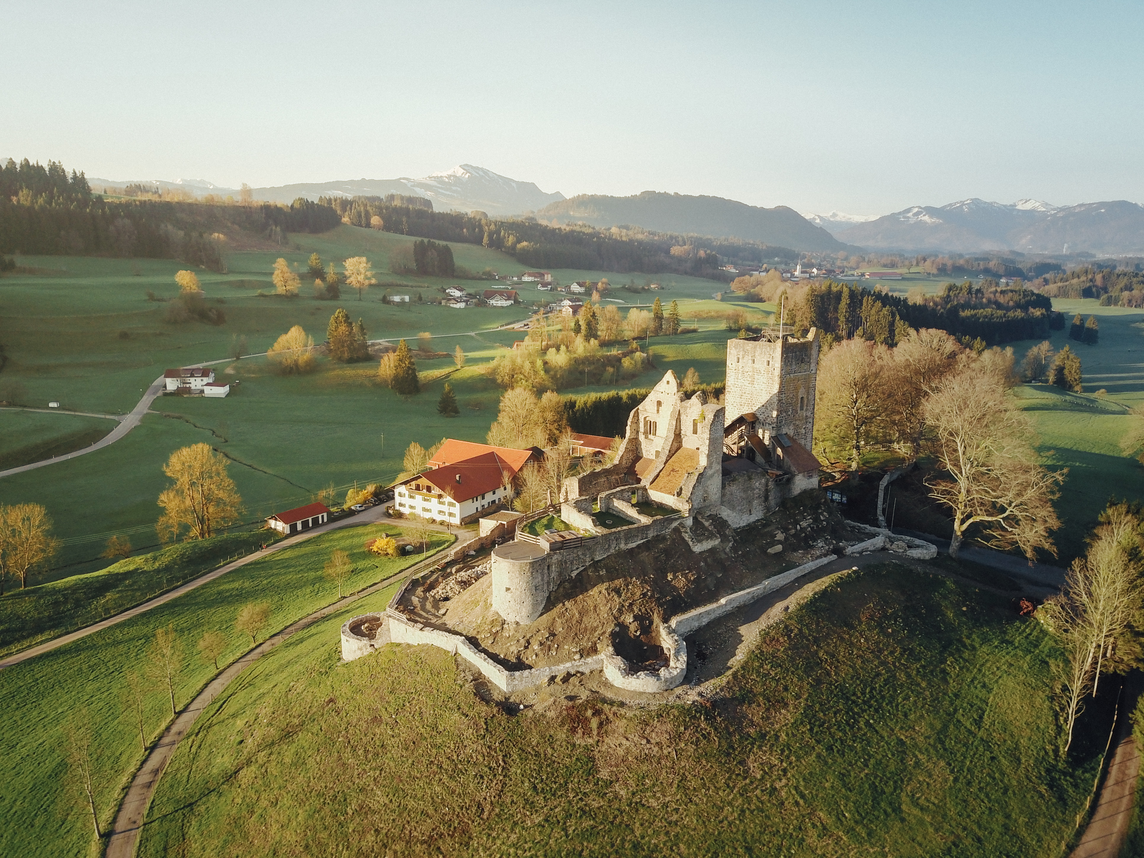 Veranstaltungen im Oberallgäu: RAINER VON  VIELEN auf der Burgruine Sulzberg