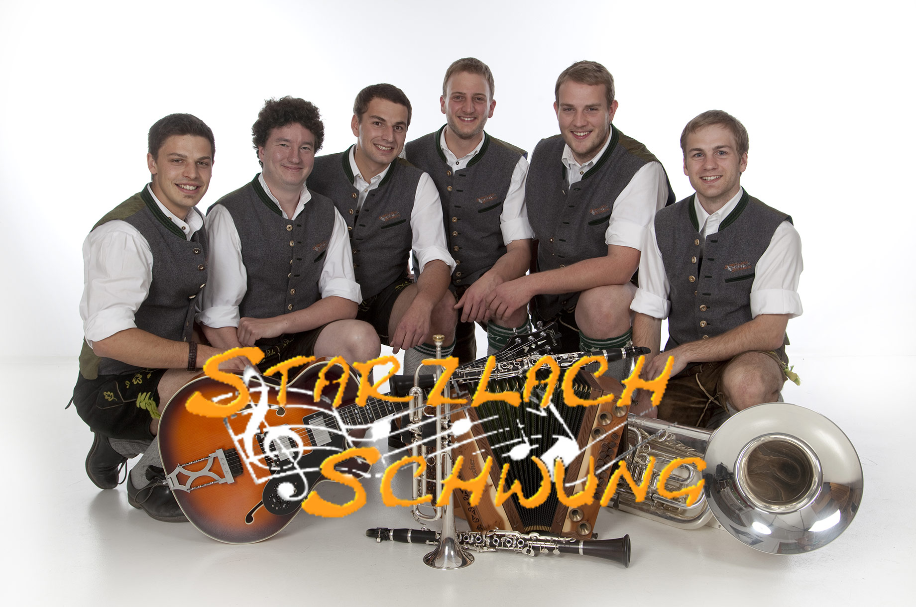 Hotels und Ferienwohnungen im Oberallgäu - Starzlachschwung beim Sommernachtsfest in Obermaiselstein  - Sommernachtsfest auf der Spöck in Obermaiselstein