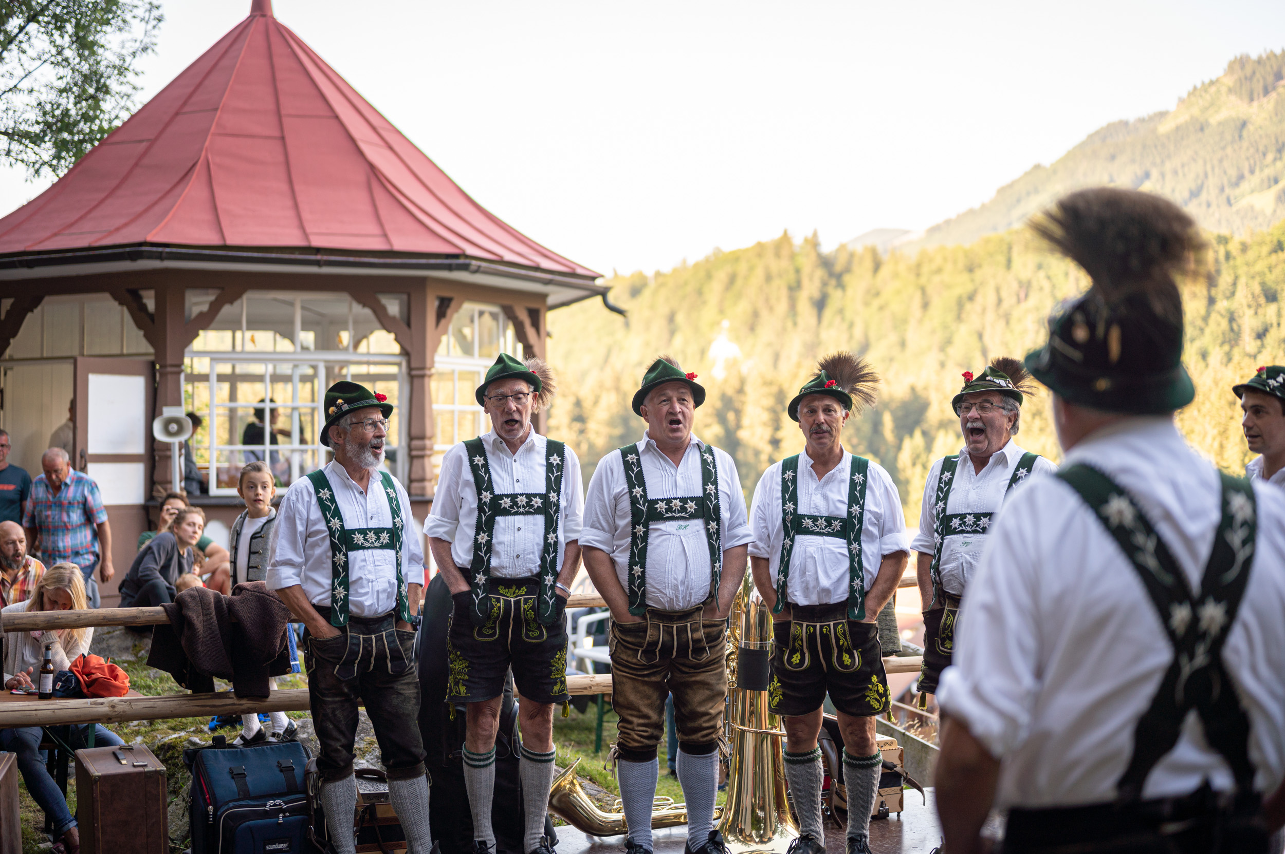 Veranstaltungen im Oberallgäu: Sommerserenade am Pavillon in Langenwang im Allgäu - Sommerserenade über Langenwang am Pavillon