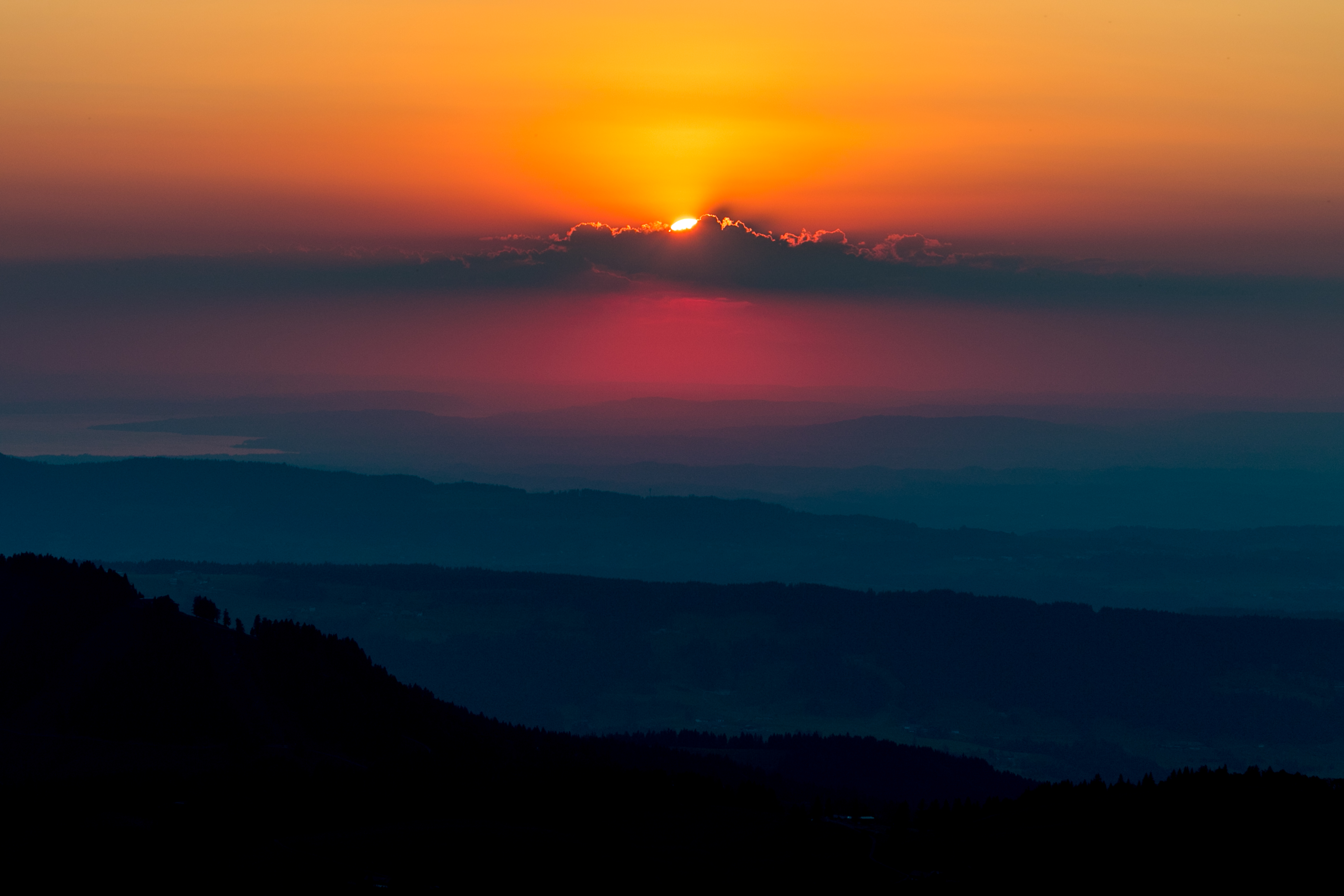 Hotels und Ferienwohnungen im Oberallgäu - Sonnenuntergangsfahrt mit Berggottesdienst am Hochgrat - Sonnenuntergang am Hochgrat mit Berggottesdienst