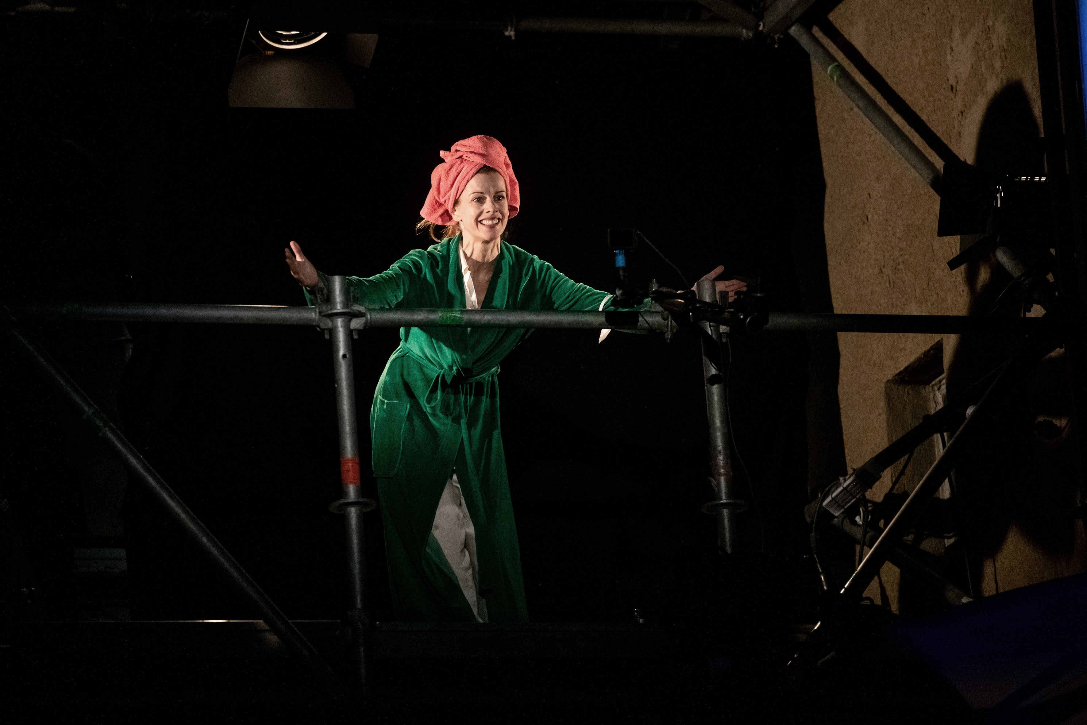 Veranstaltungen im Oberallgäu: Spielort verlegt: "Endlose Aussicht" Schauspiel von Theresia Walser