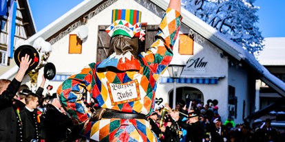Hotels und Ferienwohnungen im Oberallgäu - Traditioneller Staufner Fasnatziestag in Oberstaufen im Allgäu - Traditioneller Staufner Fasnatziestag 2023