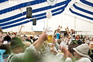 Veranstaltungen im Oberallgäu: Viehscheid - gelebte Tradition im Oberallgäu - Viehscheid 2024 mit Zeltfest in Thalkirchdorf 