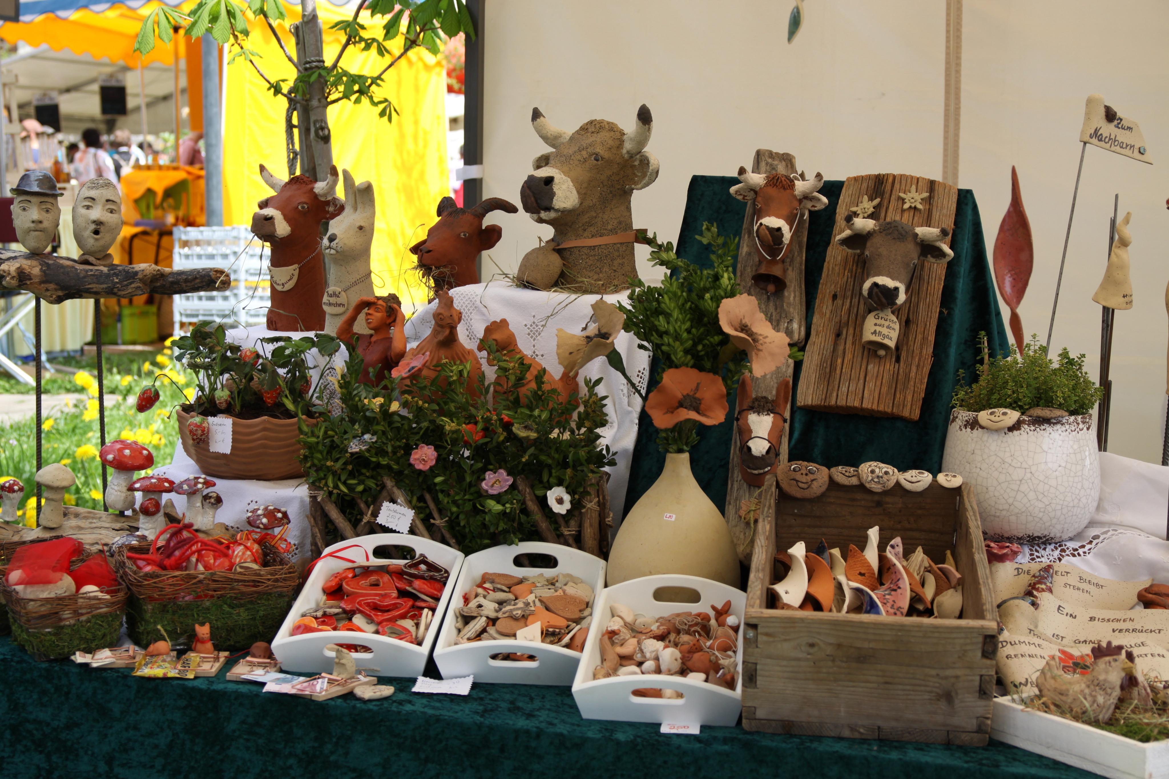 Hotels und Ferienwohnungen im Oberallgäu - Kinder & Familie: Kinderspielplatz -  Kräutermarkt in Vorderburg - Kräutermarkt in Vorderburg am 10.05.2026