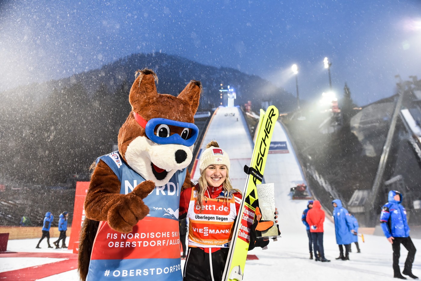 Hotels und Ferienwohnungen im Oberallgäu - 2-NIGHTS TOUR - Skisprung-Weltcup der Frauen in Oberstdorf  im Allgäu - Two Nights Tour 2025 / 2026 - Skispringen der Frauen  
