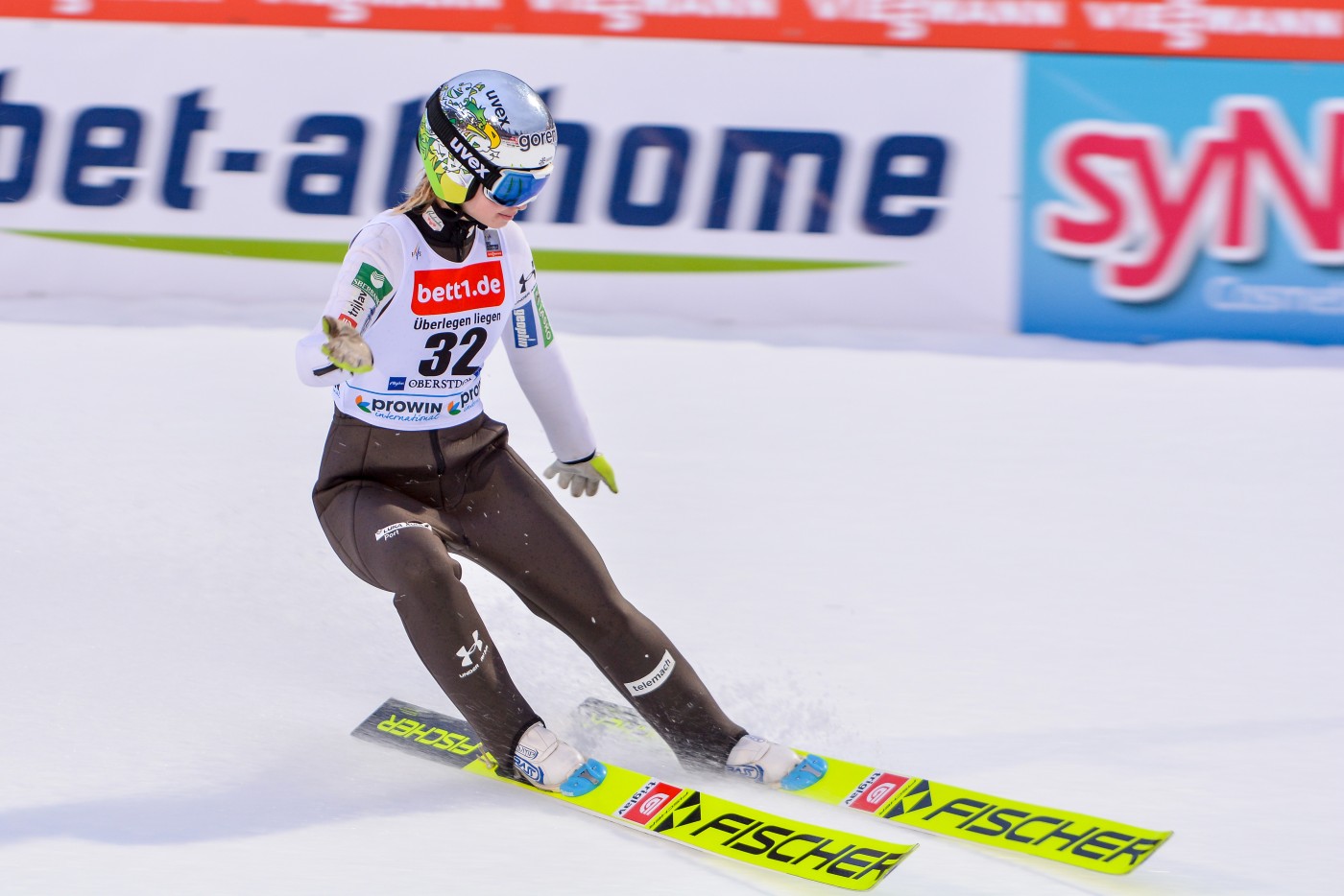 Veranstaltungen im Oberallgäu: 2-NIGHTS TOUR - Skisprung-Weltcup der Frauen in Oberstdorf  - Two Nights Tour 2025 / 2026 - Skispringen der Frauen  