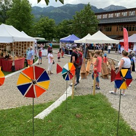 Veranstaltungen im Oberallgäu: Töpfer- und Kunsthandwerkermarkt in Fischen - Töpfer- und Kunsthandwerkermarkt 2024 in Fischen
