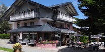 Hotels und Ferienwohnungen im Oberallgäu - Zahlung: Bar - Oberallgäu - Wintergarten - Café-Restaurant-Pizzeria in Bolsterlang - Wintergarten - Café-Restaurant-Pizzeria in Bolsterlang 