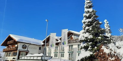 hotels-und-ferienwohnungen-im-oberallgaeu - Parken & Anreise: Busparkplatz - Landhaus & Restaurant Albrecht
