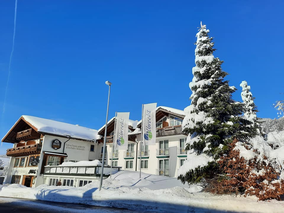 Hotels und Ferienwohnungen im Oberallgäu - Betriebsart | Angebot: Eiskarte - Landhaus & Restaurant Albrecht in Missen im Allgäu - Landhaus & Restaurant Albrecht in Missen im Allgäu