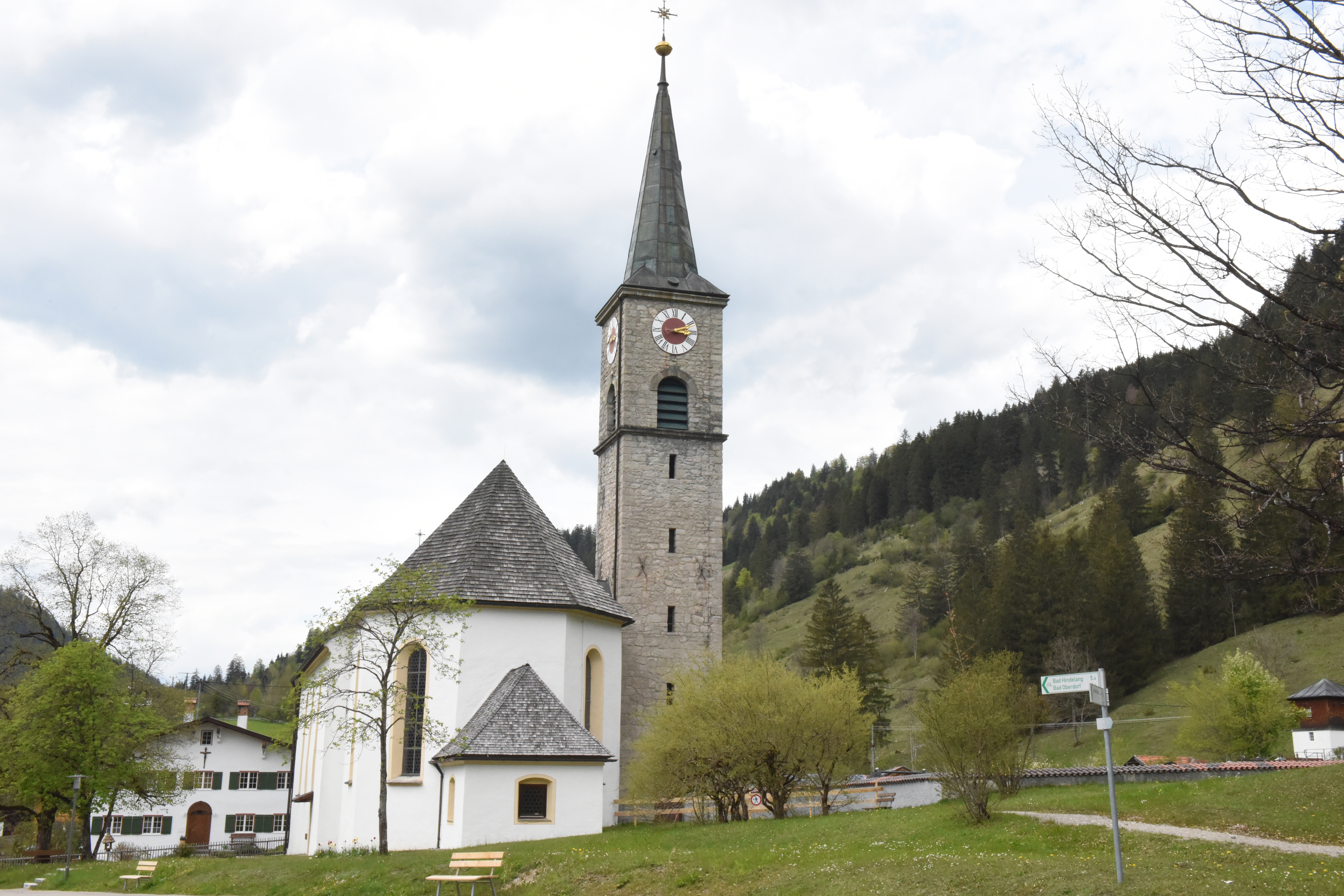 Hotels und Ferienwohnungen im Oberallgäu - Deutschland - Lebe Deinen Traum von einer Zukunft in den Bergen! Im Bergsteiger-Hotel Grüner Hut in Bad Hindelang - Hinterstein sucht man Dich! - Dein Traum? Eine Zukunft in den Bergen?