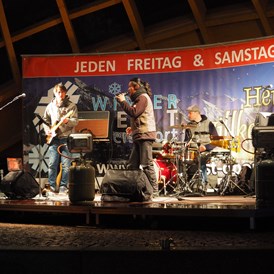 Veranstaltungen im Oberallgäu: Winterfest in Oberstdorf im Allgäu! - Oberstdorfer Winterfest 2024 mit "DJ Butzi & DJ Double T"