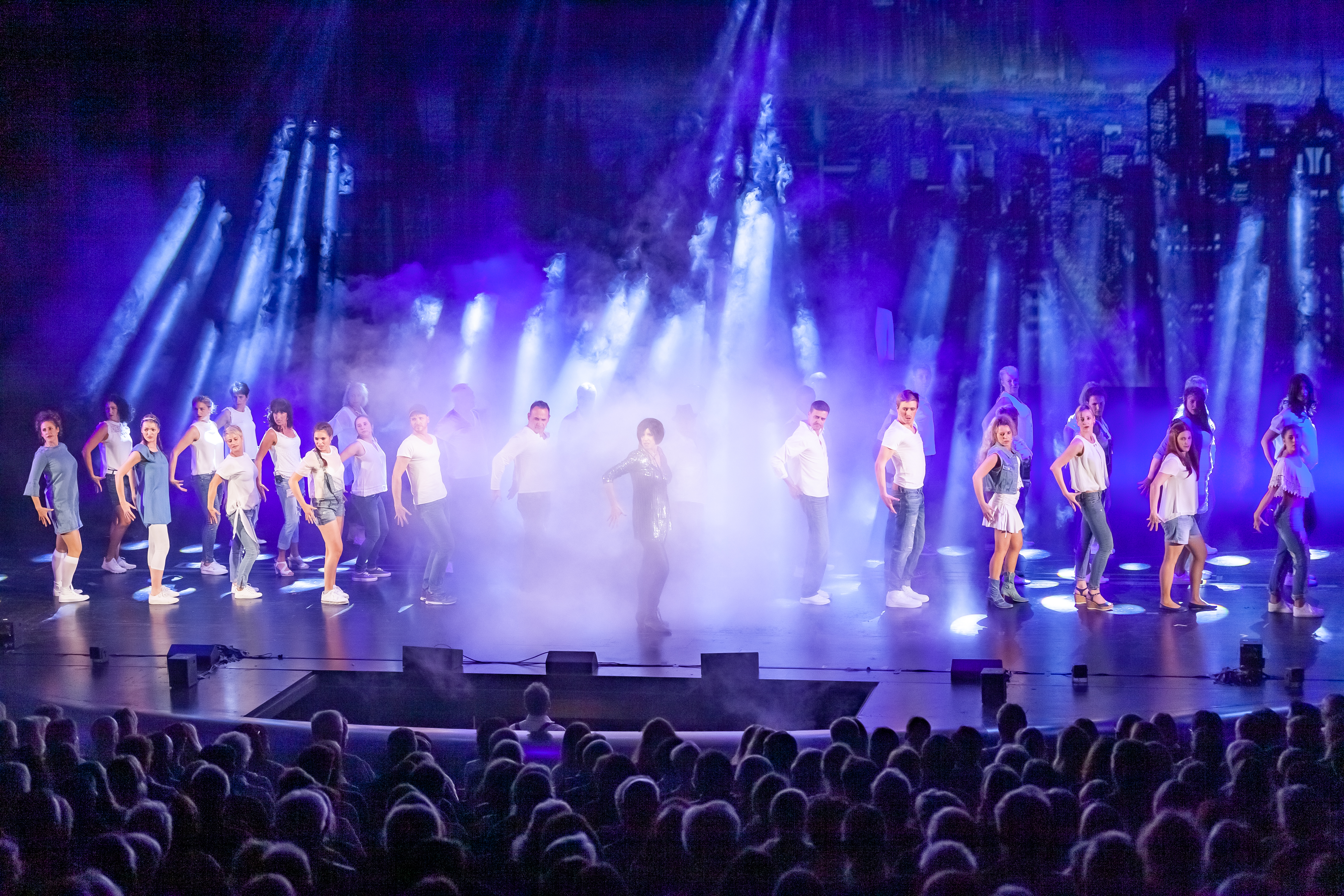 Veranstaltungen im Oberallgäu: WIR18 - Eindrücke von der  JUBILÄUMSSHOW  - WiR18 im Jahr 2026 - "Showtime" oder SOS beim ESC
