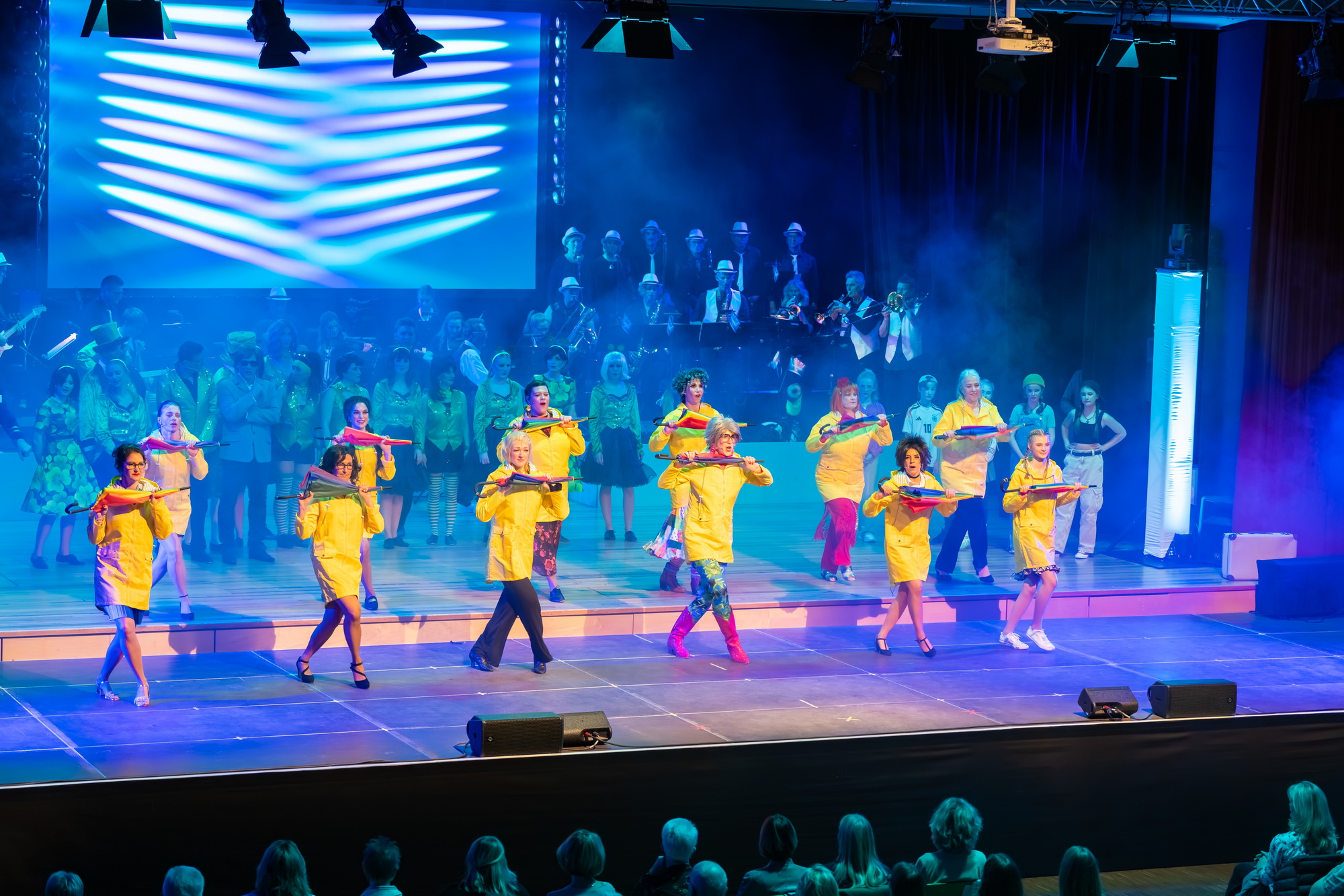 Veranstaltungen im Oberallgäu: WiR18 im November 2026 - "Showtime" oder SOS beim ESC - WiR18 im November 2026 - "Showtime" oder SOS beim ESC
