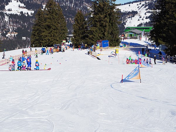 Erlebnisse: MiKas Skischule am Ofterschwanger Horn - MiKas Skischule am Ofterschwanger Horn