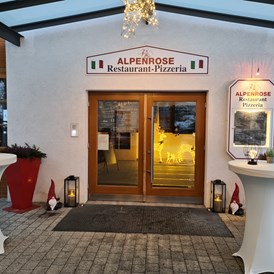 Restaurants-im-oberallgaeu: Restaurant Pizzeria Alpenrose in Tiefenbach bei Oberstdorf 