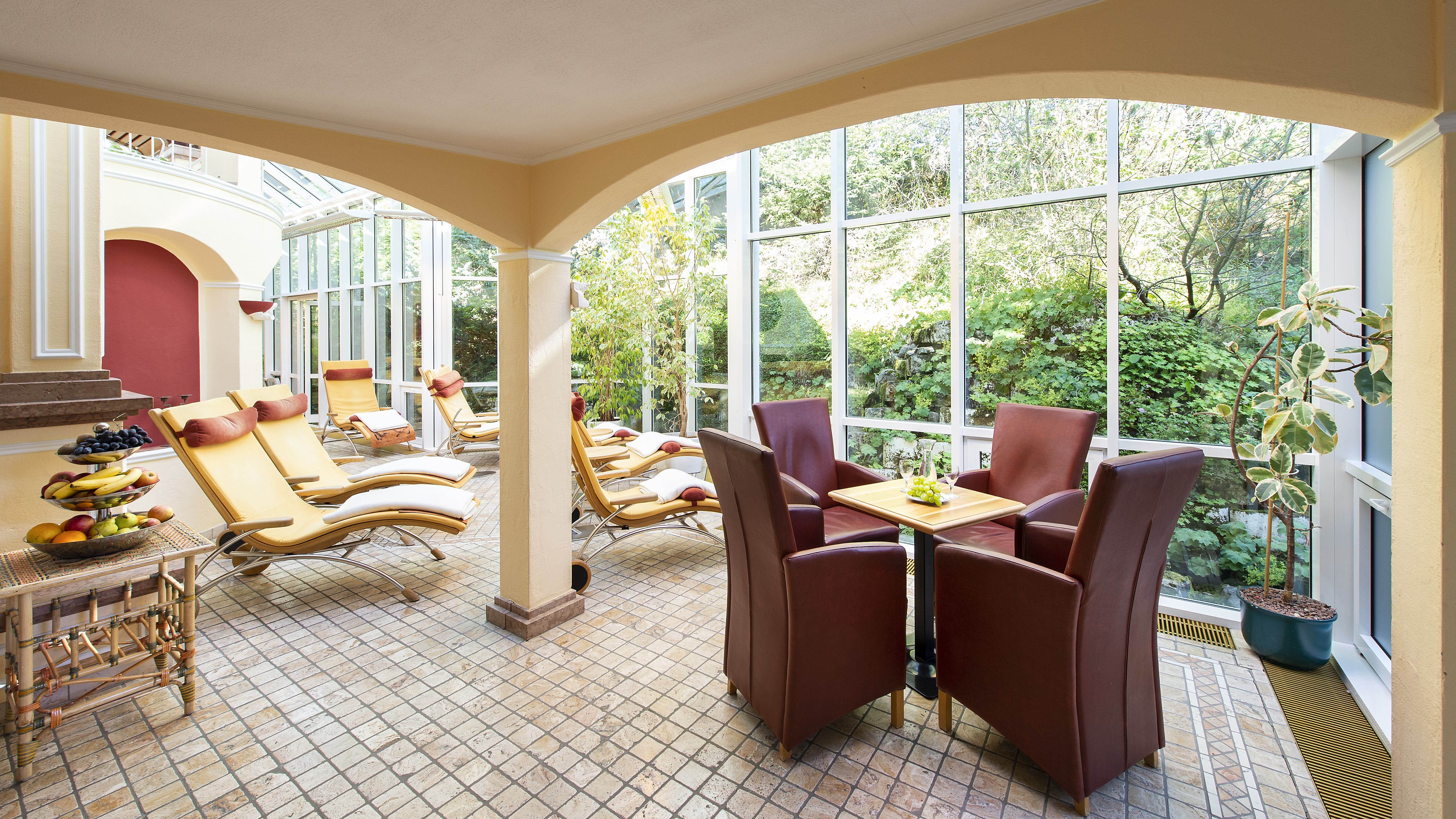 Unterkunft im Allgäu: Unser Wintergarten - 4****S Hotel Erlebach in Riezlern