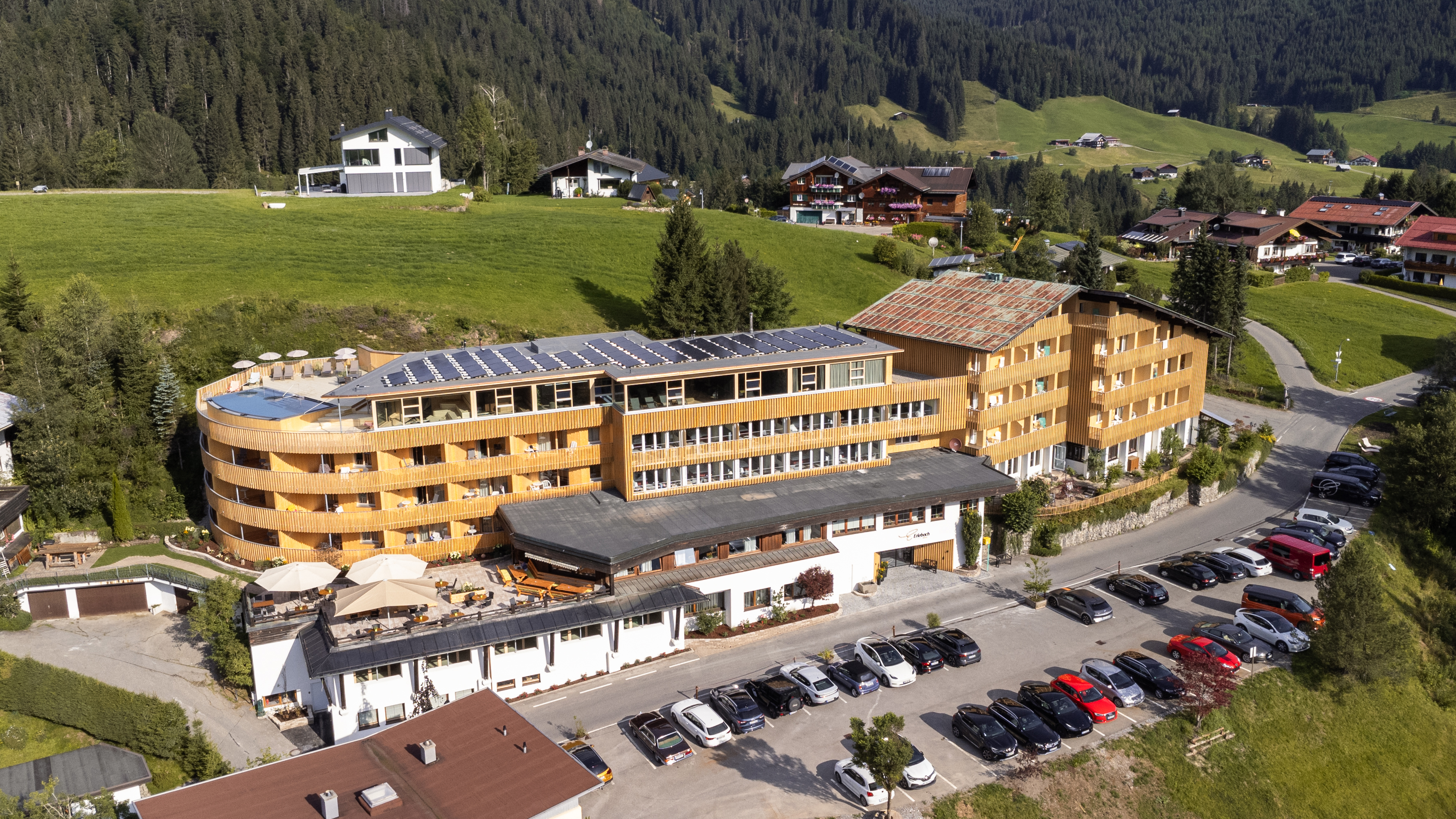 Unterkunft im Allgäu: Hotel Ansicht  - 4****S Hotel Erlebach in Riezlern