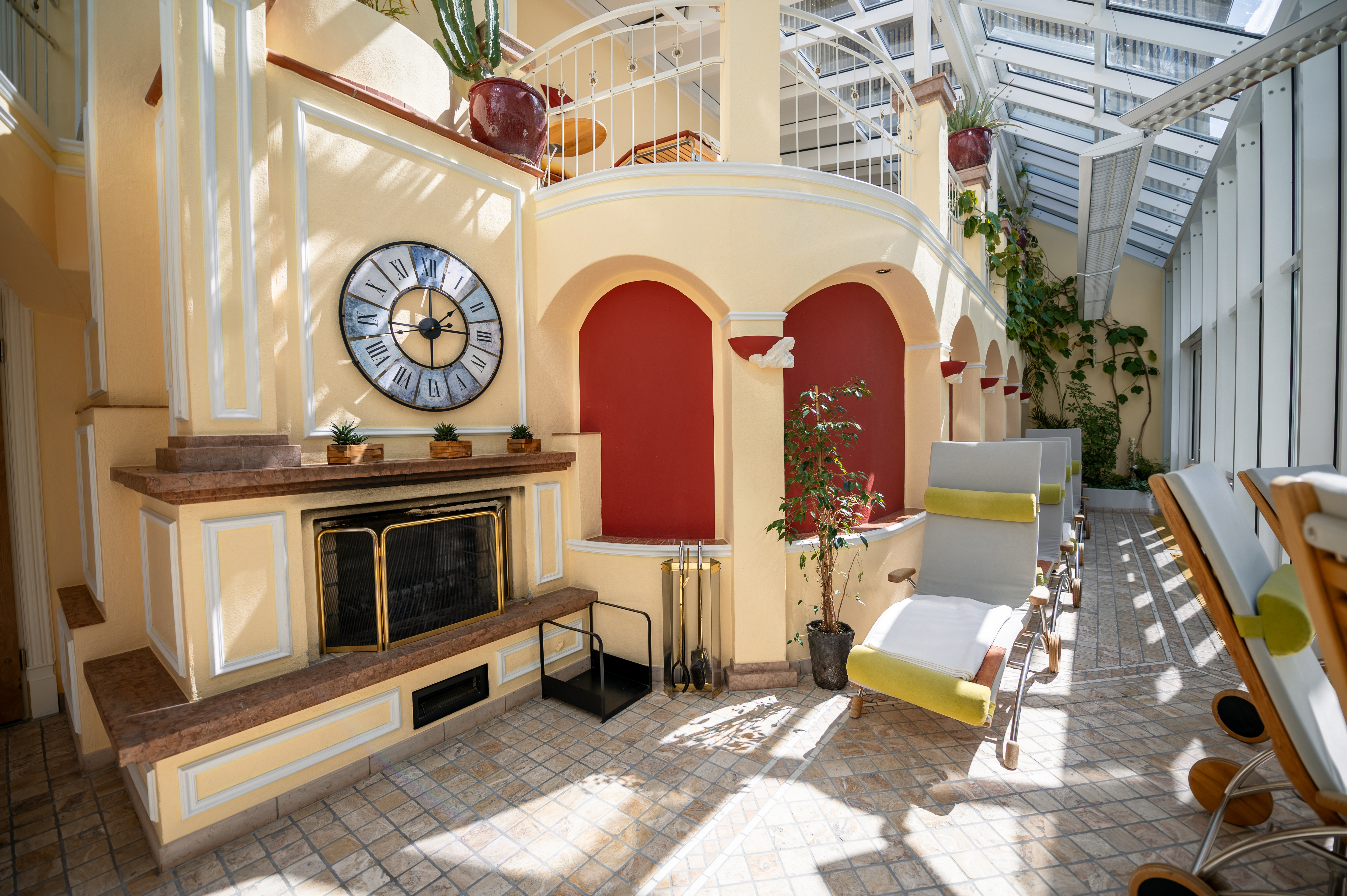 Unterkunft im Allgäu: Wintergarten - 4****S Hotel Erlebach in Riezlern