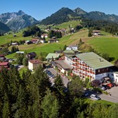 Unterkunft im Allgäu - Herzlich Willkommen im Hotel Erlebach - Hotel Erlebach - 4* Wellnesshotel im Kleinwalsertal