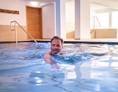 Gastgeber im Oberallgäu: Indoor-Schwimmbecken - Wohlfühlhotel Frohsinn in Fischen im Allgäu