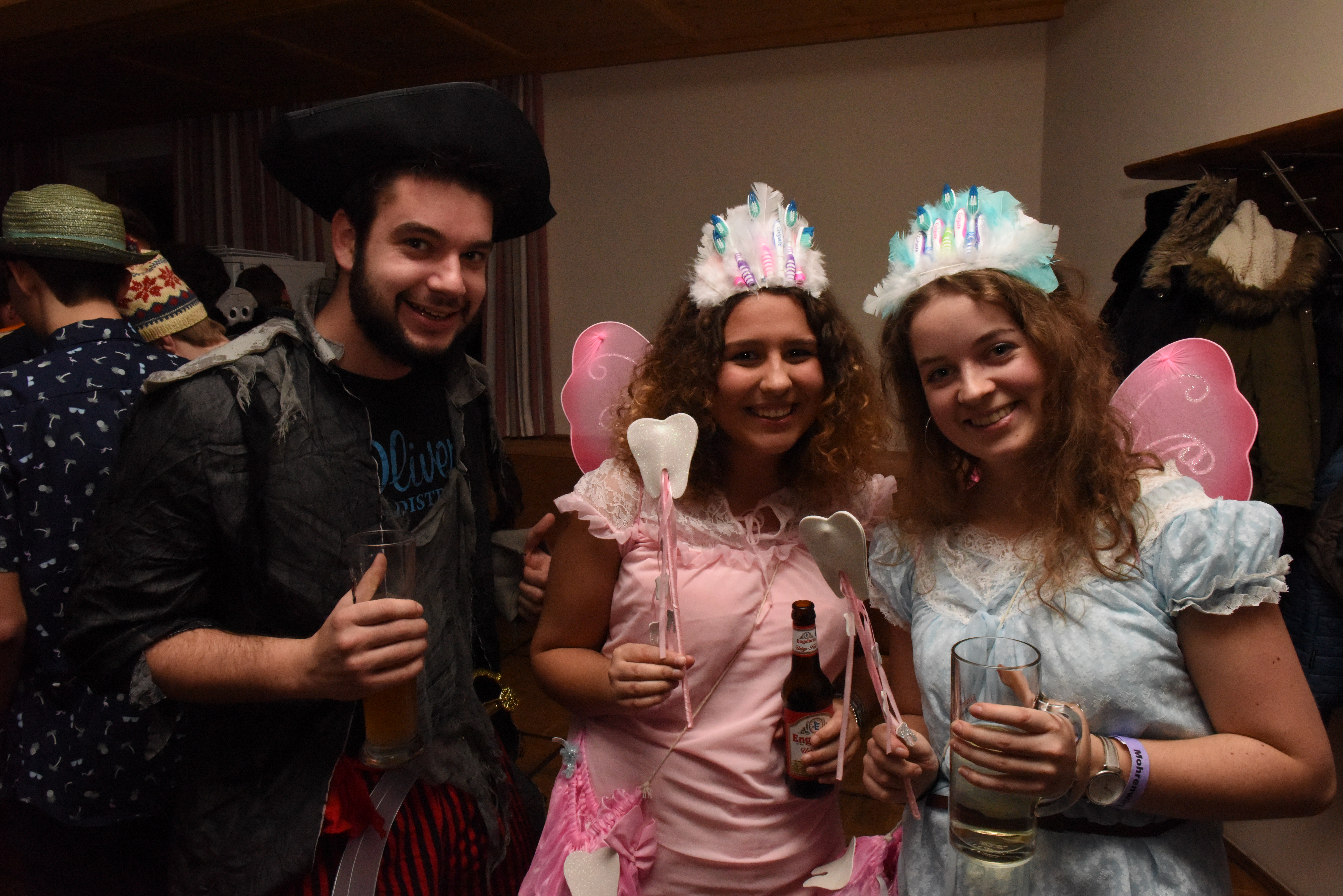 Veranstaltungen im Oberallgäu: Mädeleball - Faschingskult im Mohrenwirt in Kranzegg - Mädeleball - Faschingskult mit den Katzebachtal Musikanten