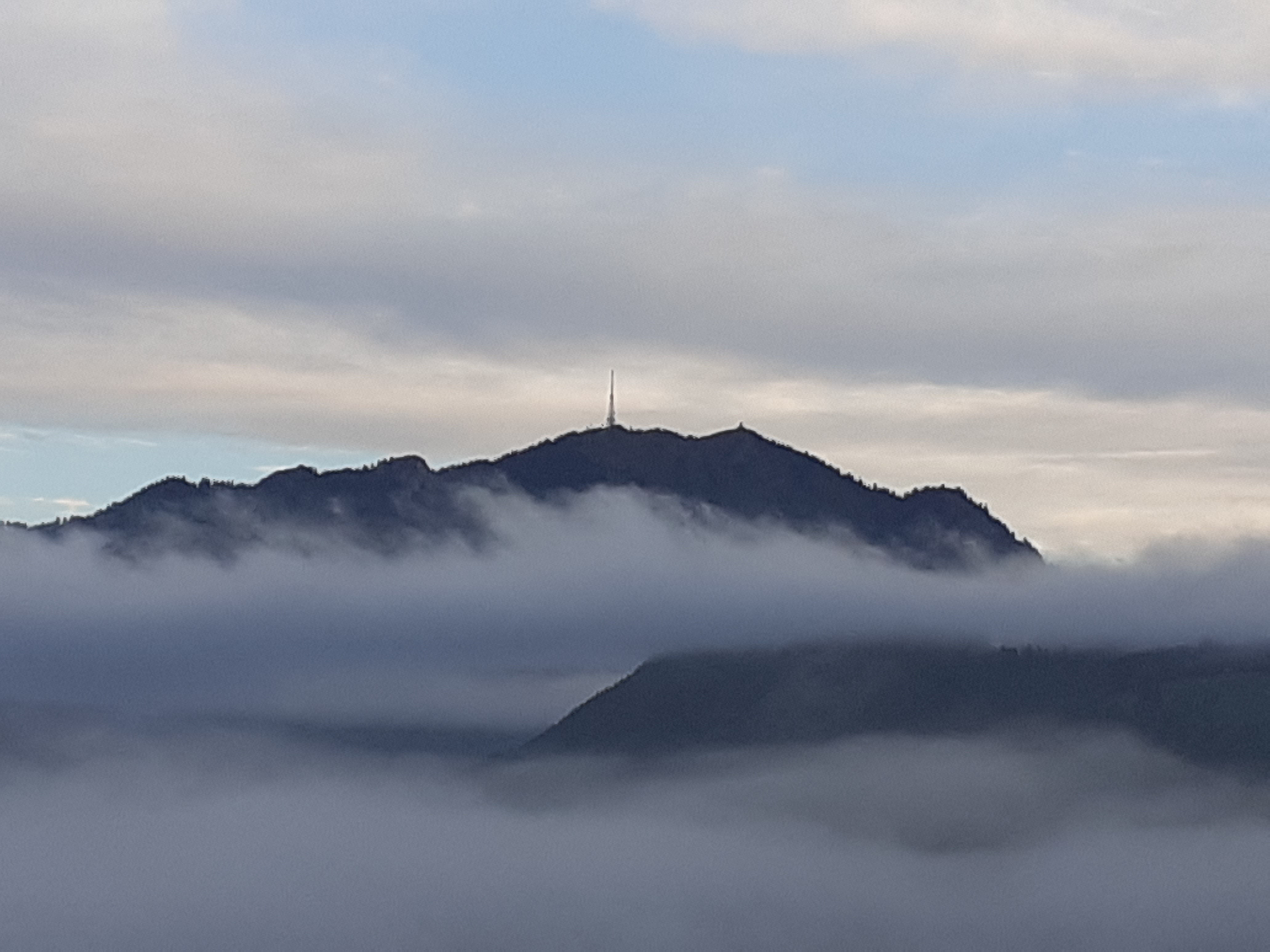 Unterkunft im Allgäu: Grünten im Nebel - Hotel Bergsonne Allgäu
