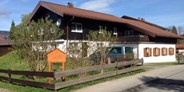 hotels-und-ferienwohnungen-im-oberallgaeu - Ausstattung: Kinderausstattung - Oberstdorf - Haus Löwenzahn - Ferienwohnungen in Oberstdorf im Allgäu - 13Haus Löwenzahn - Ferienwohnungen in Oberstdorf
