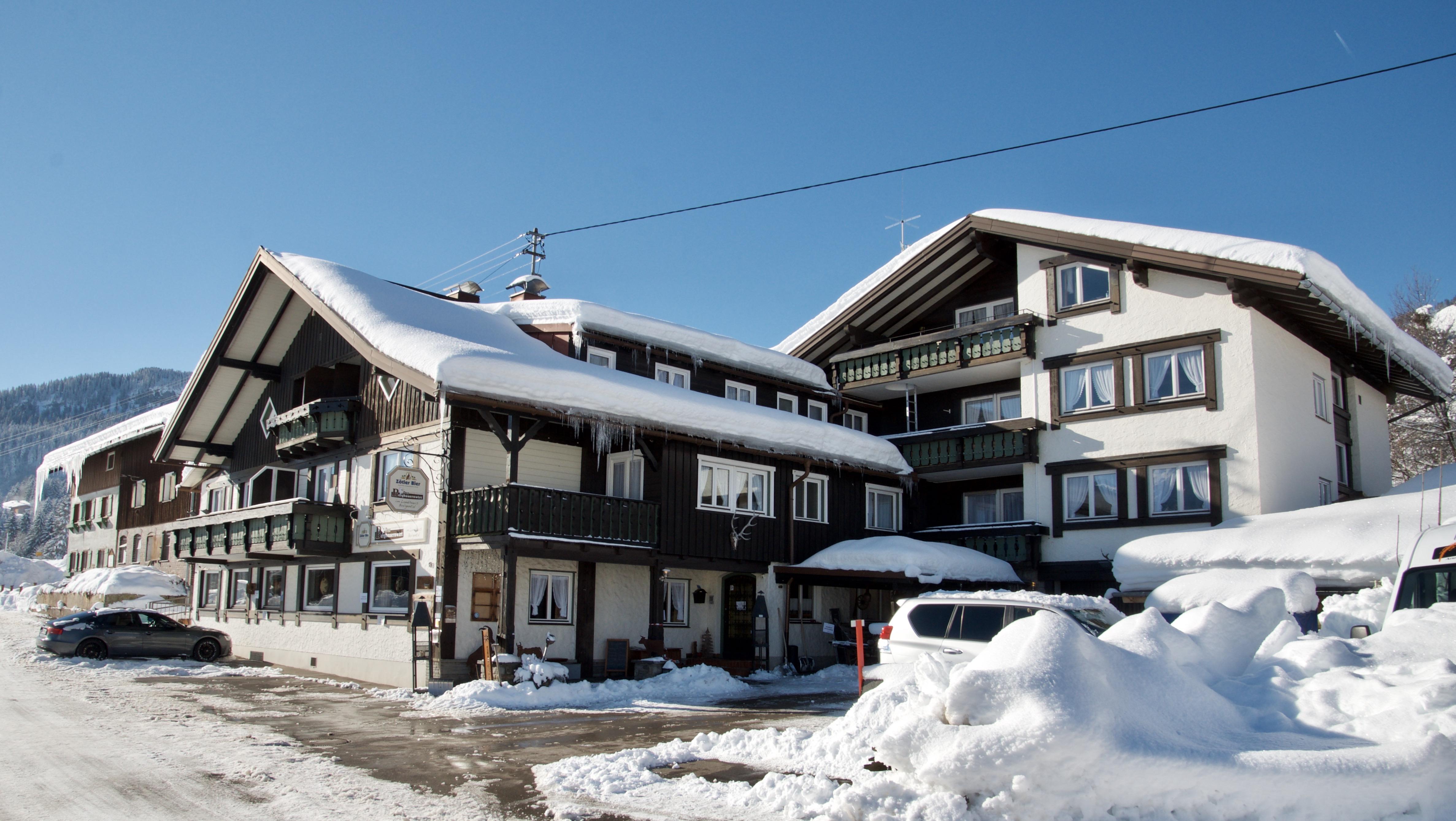 Hotels und Ferienwohnungen im Oberallgäu - Betriebsart | Angebot: Tischreservierung obligatorisch - Oberallgäu - Der Bergbauernwirt in Bolsterlang im Allgäu  - Der Bergbauernwirt in Bolsterlang - Sonderdorf 