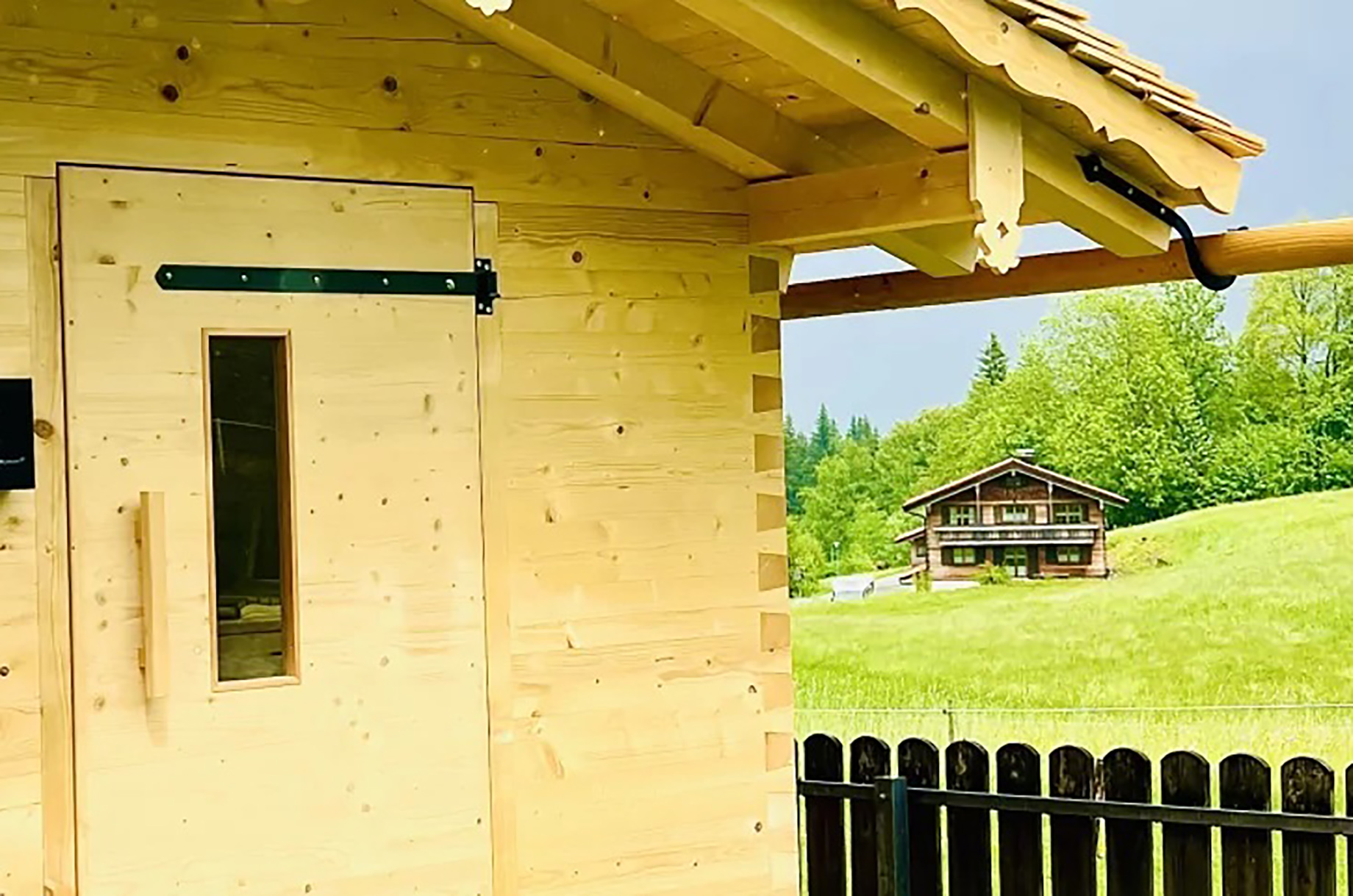 Unterkunft im Allgäu: Alpchalet Baldauf - Ferienwohnungen in Oberstdorf im Allgäu - Baldaufs Alpchalet- Urlaub mit Hund im Grünen mit Bergblick