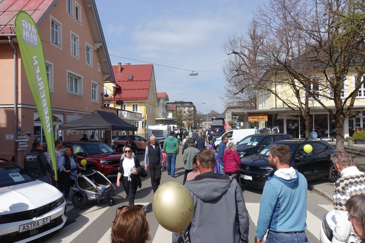 Veranstaltungen im Oberallgäu: Frühlingsfest mit verkaufsoffenem Sonntag in der Alpenstadt Sonthofen - Verkaufsoffener Sonntag im Frühjahr in Sonthofen