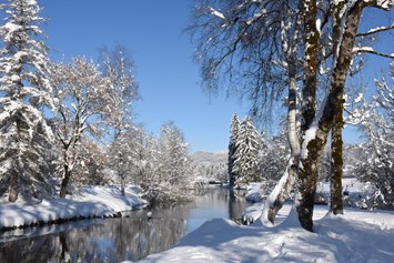 Gastgeber im Oberallgäu: Winterlicher Spaziergang entlang der Iler - Alpin Hotel bichl 761 