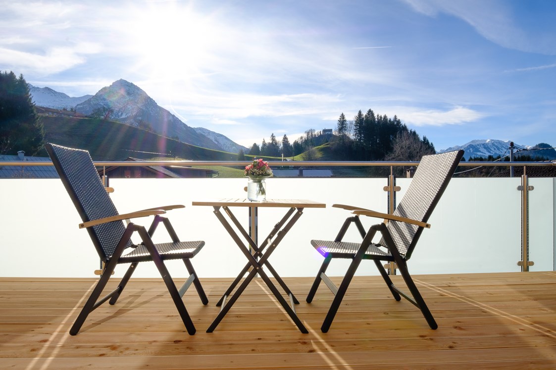 Gastgeber im Oberallgäu: Blick vom Balkon aufs Rubihorn - Alpin Hotel bichl 761 