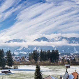 Unterkunft im Allgäu: Ausblick auf die gegenüberliegende Hörnerkette  - Alpin Hotel bichl 761