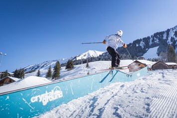 Erlebnisse im Oberallgäu: Pistenvergnügen grenzenlos an der Kanzelwandbahn im Kleinwalsertal  - Die Kanzelwandbahn - grenzenloses Wintervergnügen