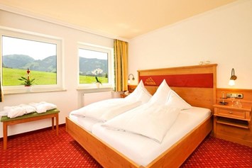 Unterkunft im Allgäu: Unser Berg-Appartement im Gästehaus - Ihr Alpenblick - Hotel & Restaurant in Fischen im Allgäu